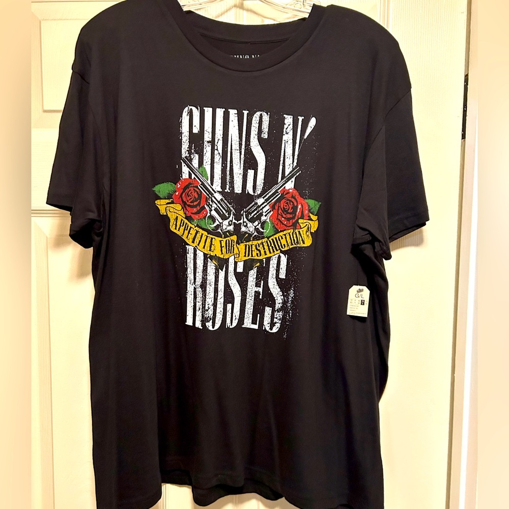 NWT- Guns N’Roses T-Shirt- Women’s